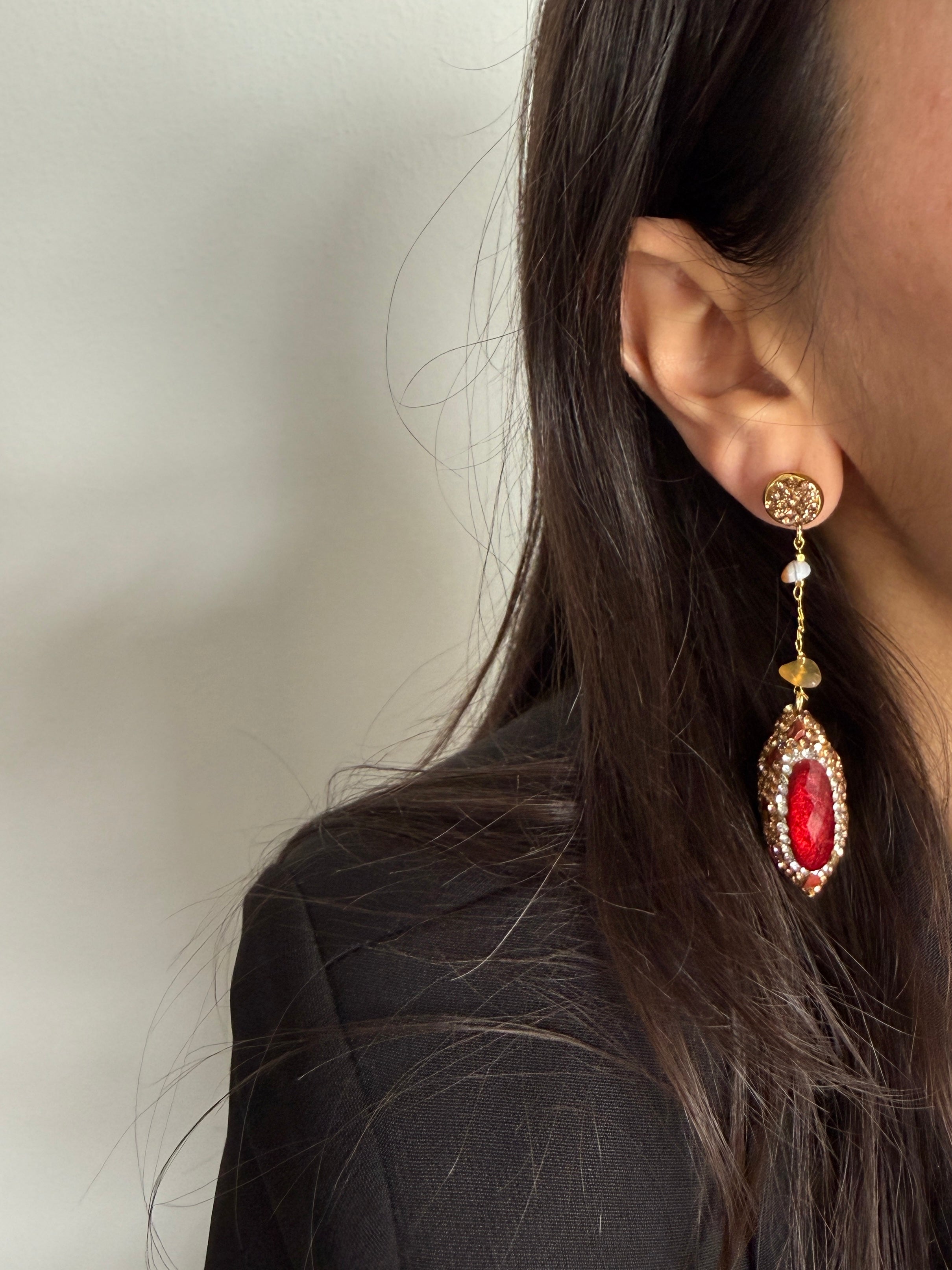 GOCCE DI PIETRE ROSSE