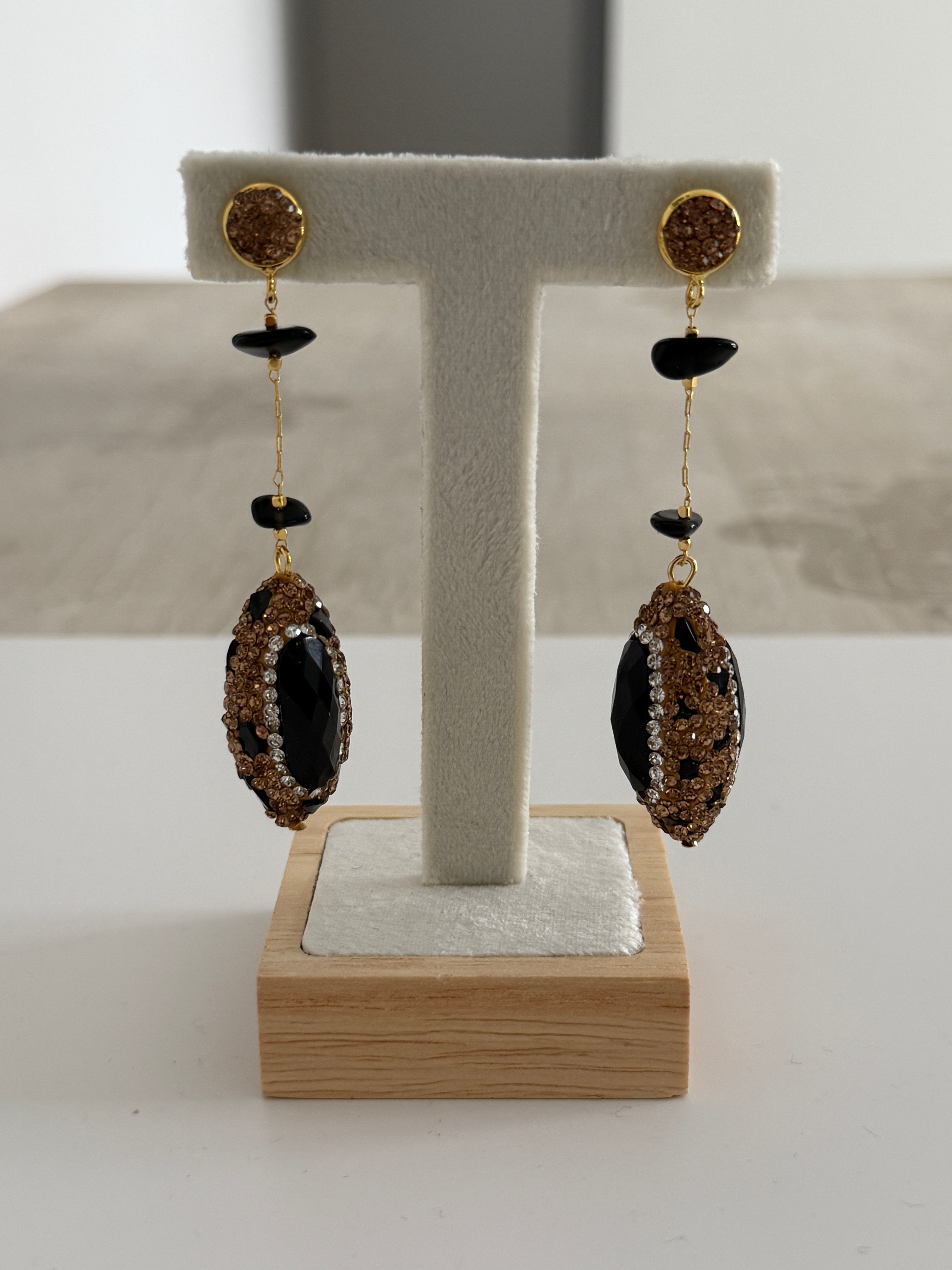 GOCCE DI PIETRE NERE