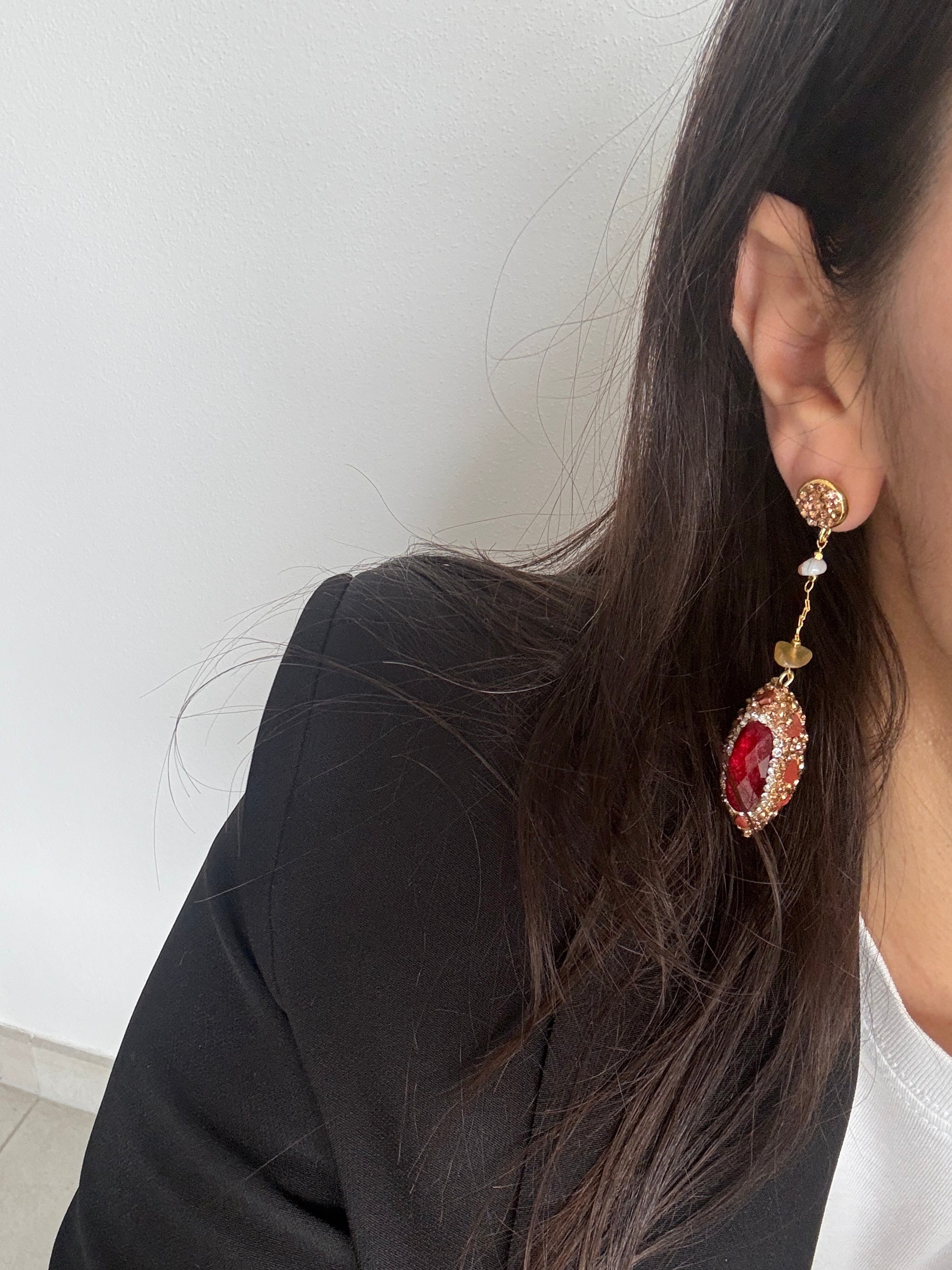 GOCCE DI PIETRE ROSSE